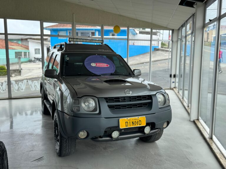 nissan xterra anunciada em colombo na loja do dinho automoveis