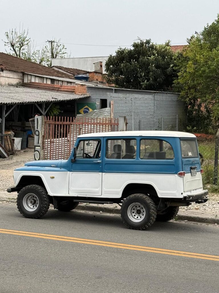 Ford rural 1960 vista lateral