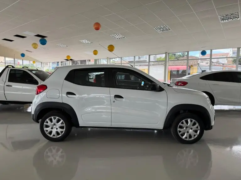 Renault Kwid 2018 1.0 Flex prata vista lateral